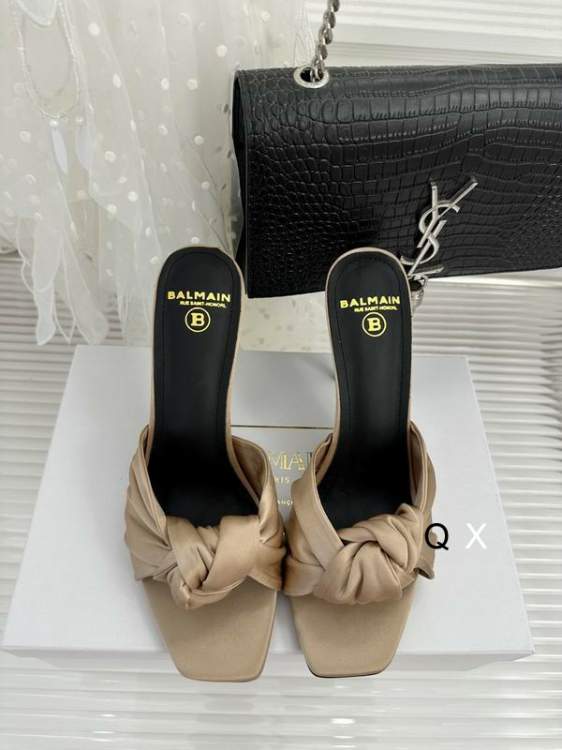 Picture of Balmain Shoes _SKUBalmainsz35-40101465.5cm5CJX0427